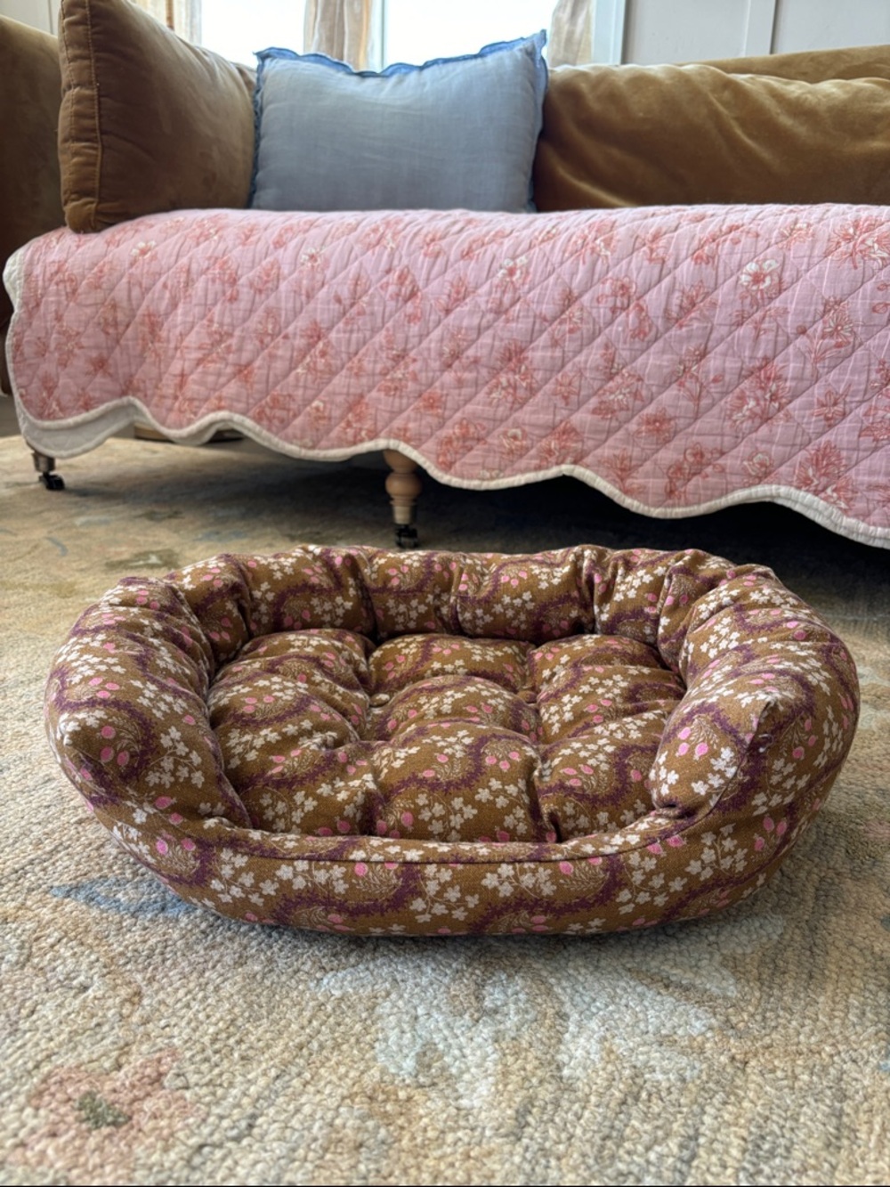 Tufted Small Breed Dog Bed